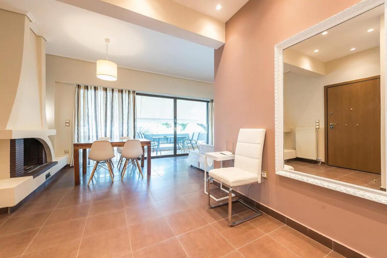 Glyfada Glass-Walled Designed Apt Athena Bagian luar foto